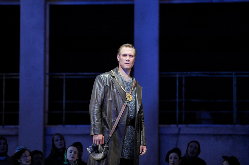 Lohengrin at San Francisco Opera, 2012. Photo by Cory Weaver.